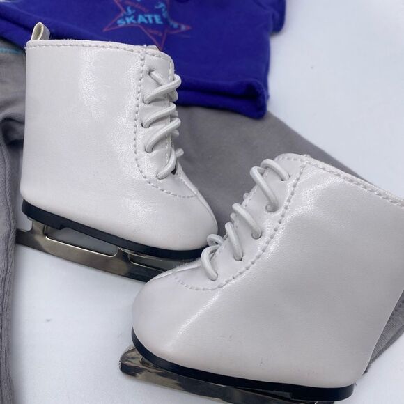 American Girl Mia 2 in 1 Skate Outfits - Picture 3 of 8